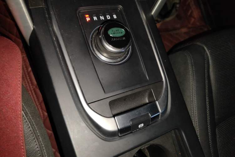 Used Land Rover Discovery Sport 2017 2.0T SE