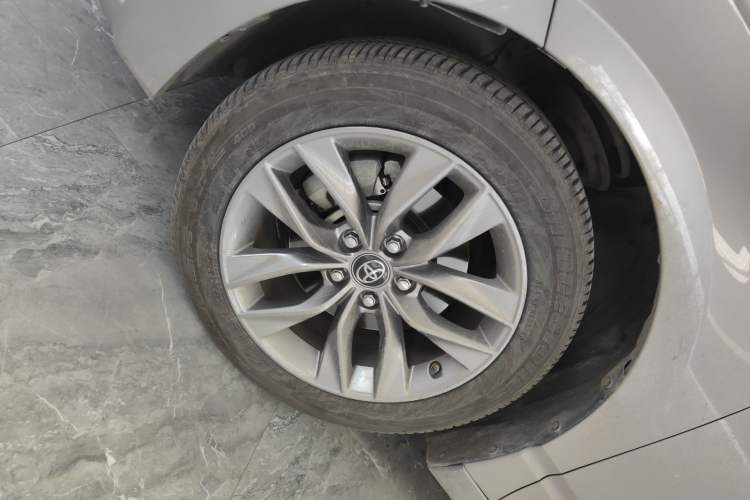 Used Toyota Avalon 2019 2.0L Ambition Edition China VI
