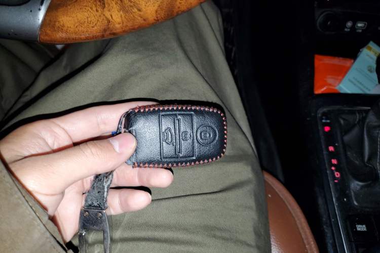 Used Kia Sorento 2015 Sorento L 2.2T Diesel 4WD Elite Edition 5 Seats China IV Standard