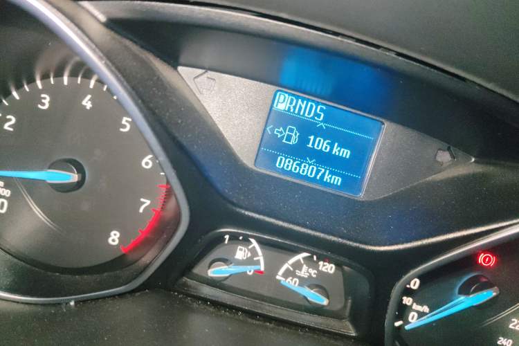 Used Ford Focus 2017 Hatchback 1.6L Automatic Fashion Edition Smart Drive Version
