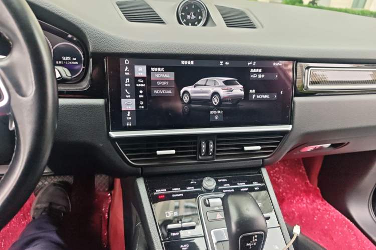 Used Porsche Cayenne 2019 Cayenne 3.0T Audio And AC Panel