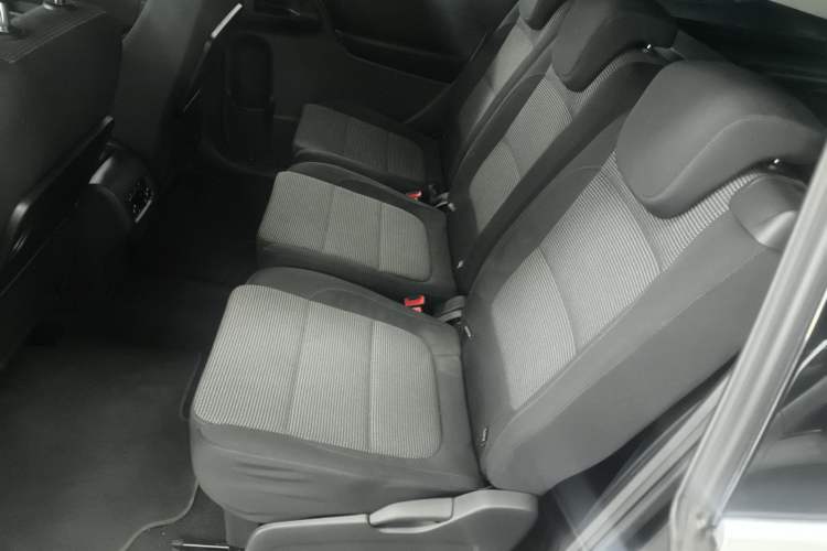 Used Volkswagen Sharan 2014 2.0 TSI Standard Model
