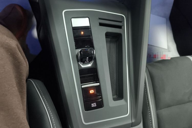 Used Volkswagen Golf 2023 Facelift 280TSI DSG R-Line Lite
