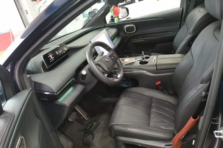 Used Hyptec HL 2025 700 Ultra Six-Seater All-Wheel-Drive LiDAR Version
