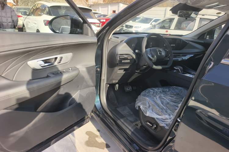 Used Dongfeng Aeolus Huge 2024 Mach Power 1.5T Premium Model