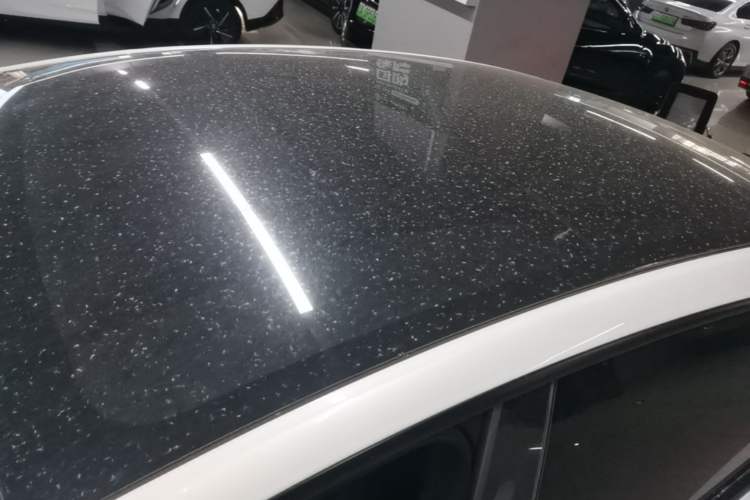 Used Tesla Model Y L 2025 Model Long-Range All-Wheel-Drive Version
