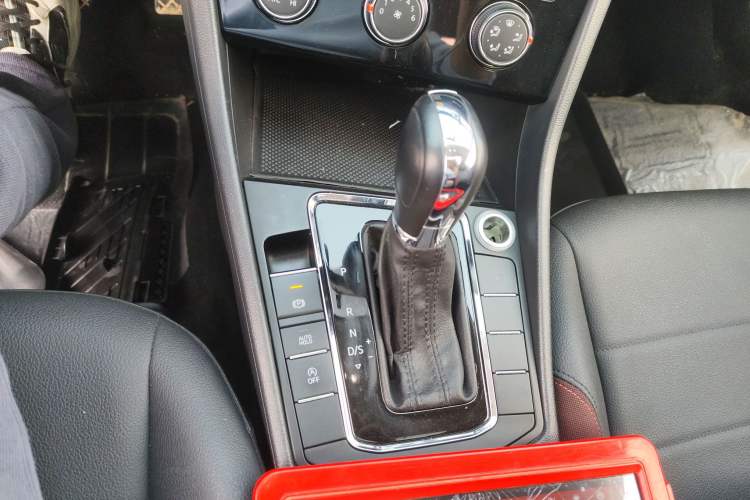 Used Volkswagen Bora 2019 Revised Version 1.5L Automatic Comfort Edition China VI Standard