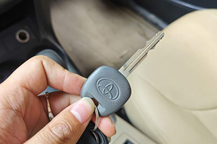 Used Toyota RAV4 2011 2.0L Automatic Classic Edition Vehicle Key