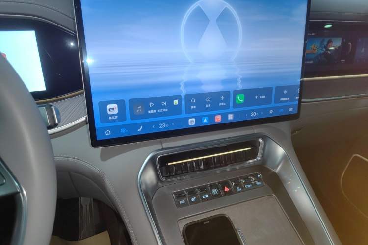 Used Denza N9 2025 Flagship Model