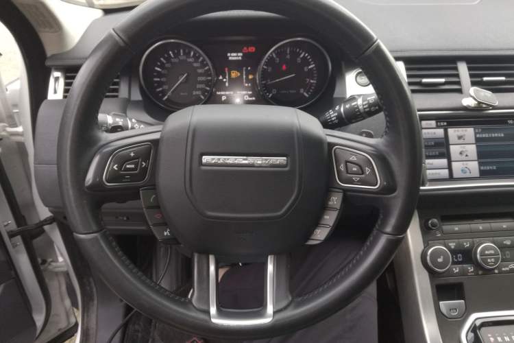 Used Land Rover Range Evoque 2015 2.0T Five-Door Zhiyao Edition
