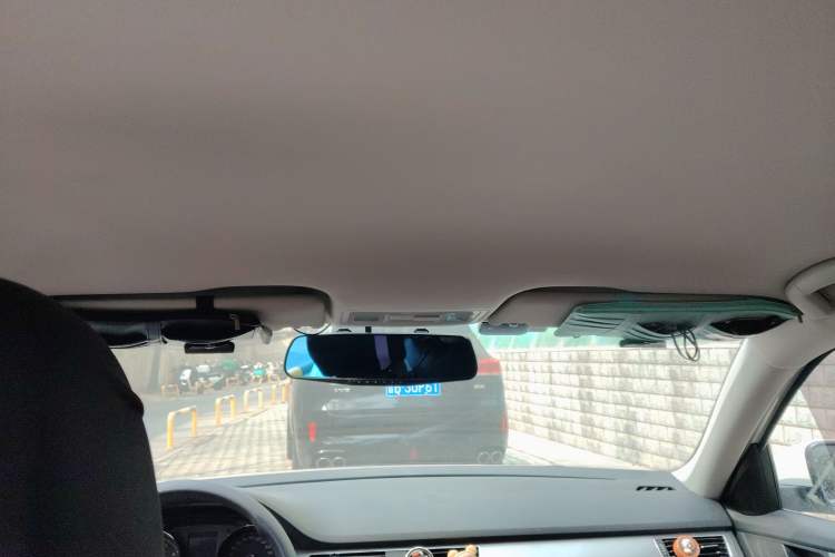 Used Volkswagen Bora 2018 1.5L Automatic Fashion Model Headliner