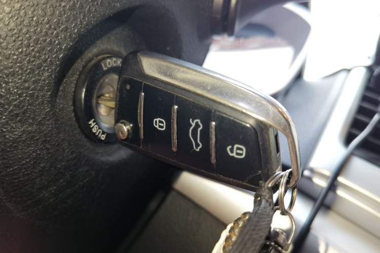 Used JAC Group Refine S3 2016 1.5L CVT Luxury Smart Version