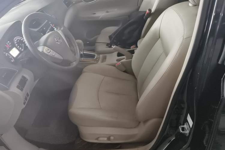 Used Nissan Sylphy 2014 1.6XV CVT Deluxe Edition