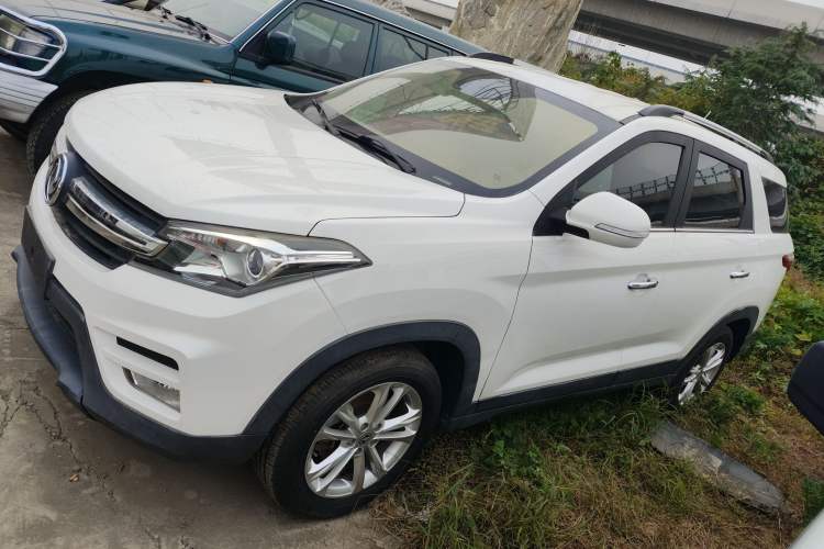 Used Dongfeng Fengon S560 2018 1.8L Manual Urban Model 7 Seats