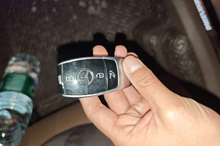 Used Mercedes-Benz E-Class 2021 Facelift E 300 L Stylish Edition Vehicle Key