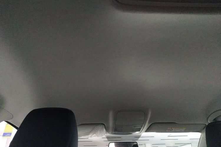 Used Volkswagen Tharu 2023 300TSI Two-Wheel-Drive Crescent Edition Headliner