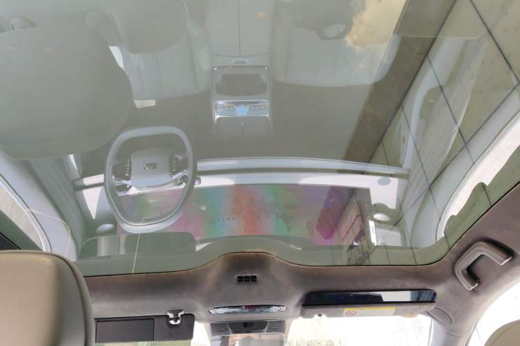 Used Geely Galaxy E8 2025 700 km Long-Range Intelligent Driving Version Headliner