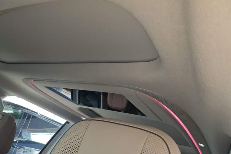 Used XPeng X9 2025 740 Ultra-Long Range Max
