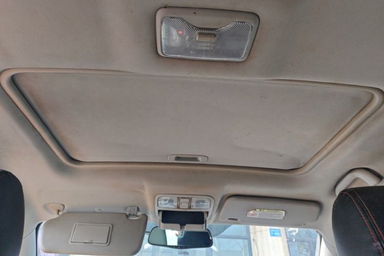 Used Changan CS35 2012 1.6L Manual Luxury Model China IV Standard
