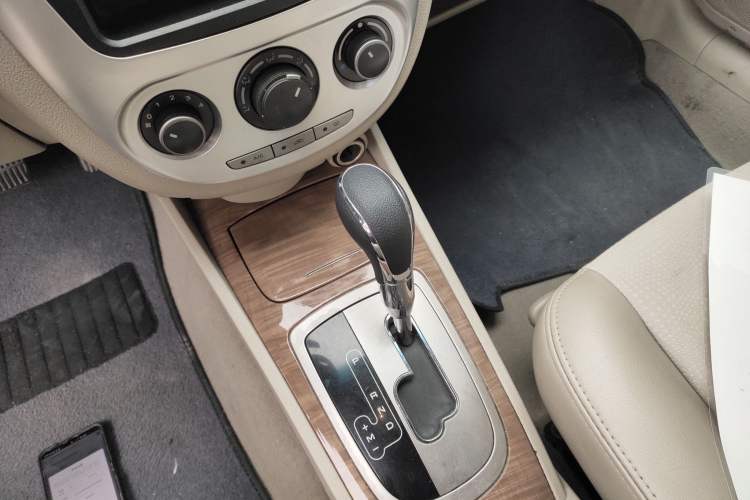 Used Buick Excelle 2015 1.5L Automatic Classic Model Gear Lever