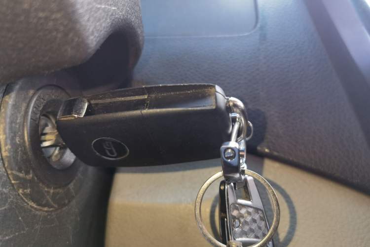 Used FORTHING Joyear XV 2015 1.6L CVT Comfort Model