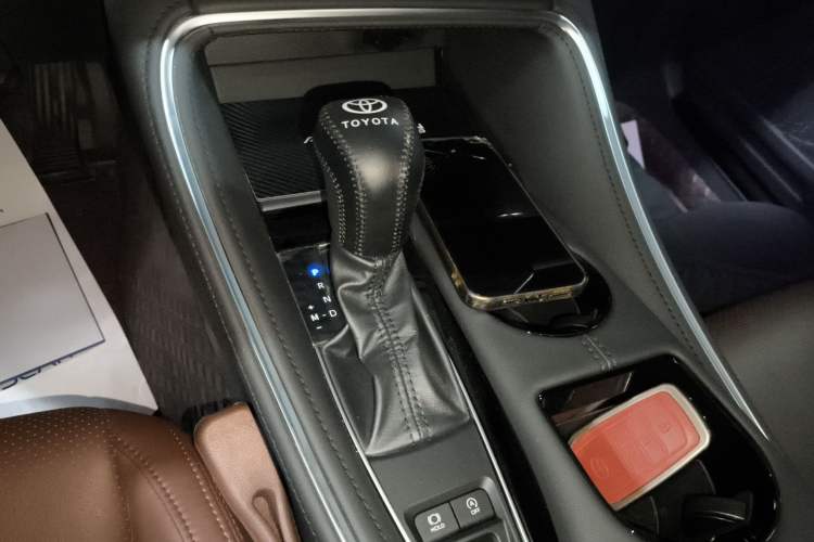 Used Toyota Avalon 2024 2.0L Ambition Edition
