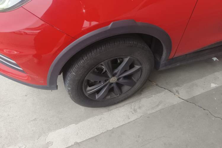 Used BYD Yuan New Energy 2018 EV360 Smart Connect Cool Edition Exterior 4