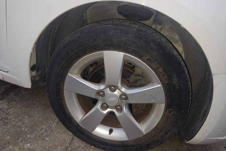 Used Chevrolet Cruze 2011 1.6L SE MT Transformers Edition