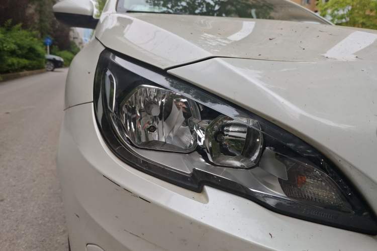 Used Peugeot 408 2014 1.8L Automatic Luxury Edition Right Front Headlight