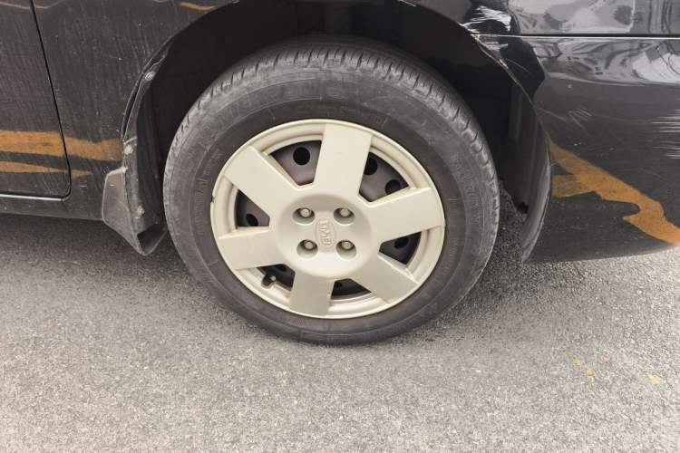 Used BYD F3 2012 Energy-Saving Edition 1.5L Manual Standard Model