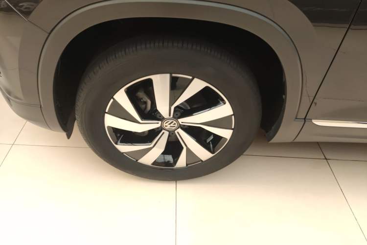 Used Volkswagen Tayron 2020 330TSI Two-Wheel Drive Luxury Smart Connectivity Version