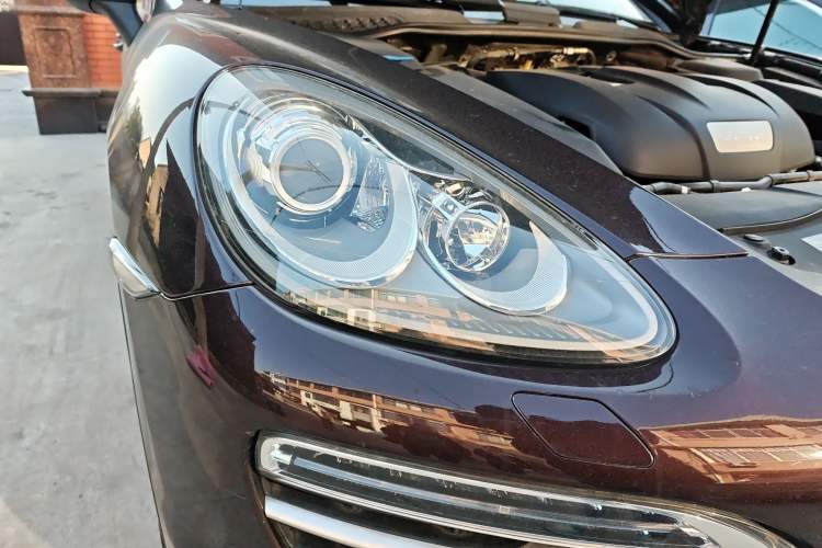 Used Porsche Cayenne 2014 Cayenne Platinum Edition 3.0T