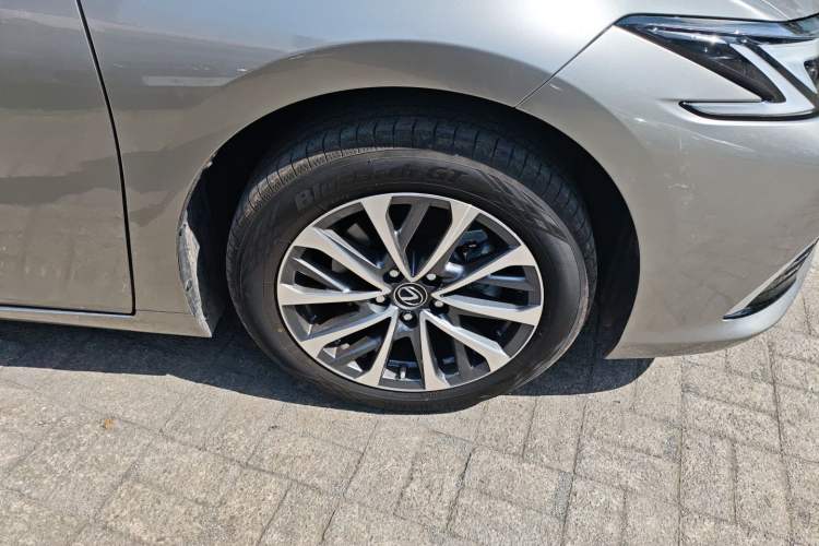 Used Lexus ES 2025 200 Premium Edition
