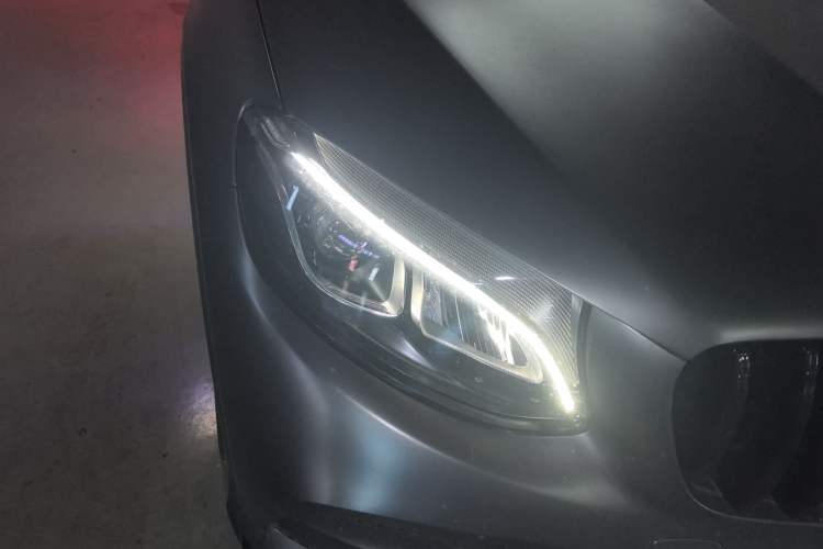 Used Mercedes-Benz GLC 2017 GLC 260 4MATIC Luxury Model
