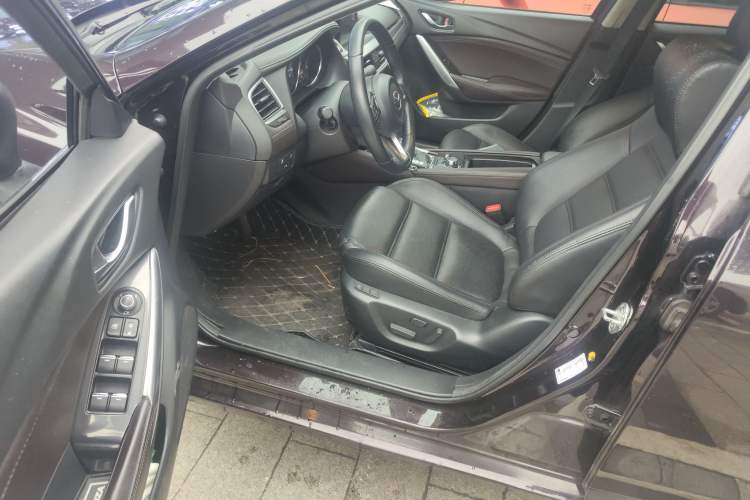 Used Mazda Atenza 2017 2.0L Blue Sky Luxury Edition
