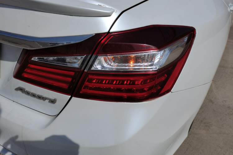 Used Honda Accord 2016 2.0L Comfort Edition
