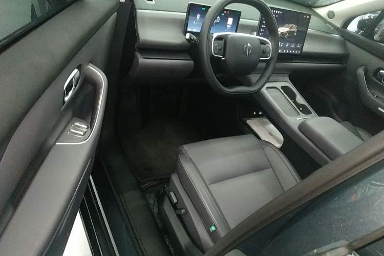 Used Leapmotor C16 2024 All-Electric 520 LiDAR Edition