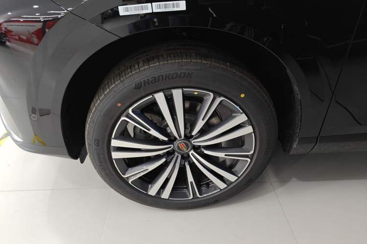 Used Hongqi HS6 PHEV 2026 240 Smart Hybrid Version Left Front Wheel Hub