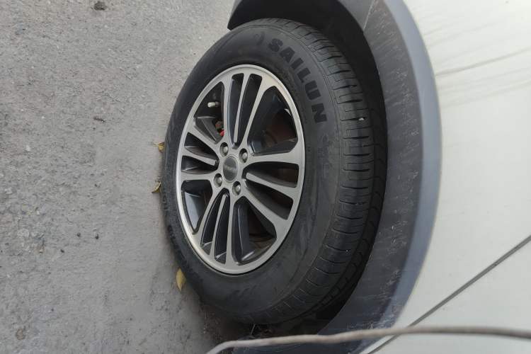 Used Haval H1 2016 Blue Label 1.5L AMT Luxury Model
