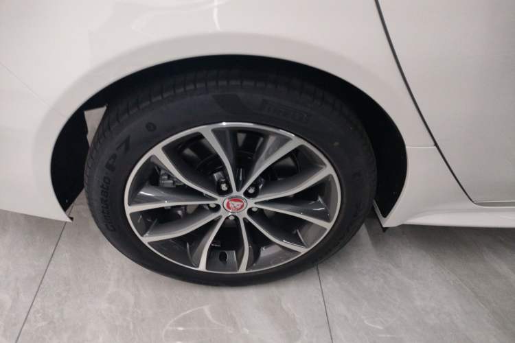 Used Jaguar XFL 2022 XFL 2.0T P250 Two-Wheel-Drive Elite Sport Edition
