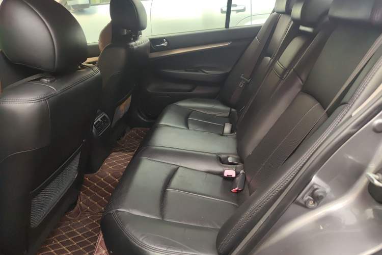 Used Infiniti G Series 2010 G25 Sedan Luxury Sport Edition Left Rear Seat