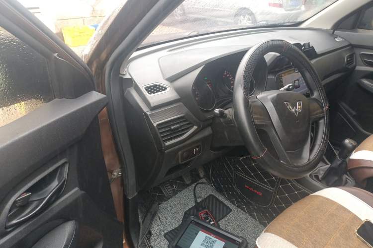 Used Wuling Hongguang 2019 1.5L S Base Version L2B
