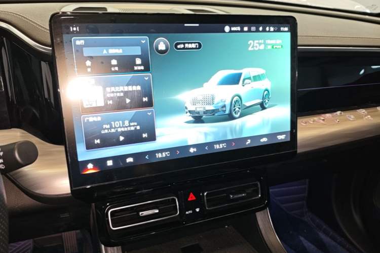 Used GAC Trumpchi GS8 2022 Linghang Series 2.0 TGDI Two-Wheel-Drive Luxury Smart Connectivity Version (7 Seats)
