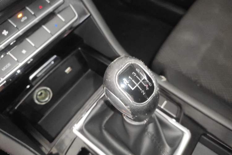 Used Sinotruk VGV U70 2020 1.5T Manual Comfort Edition 7 Seats