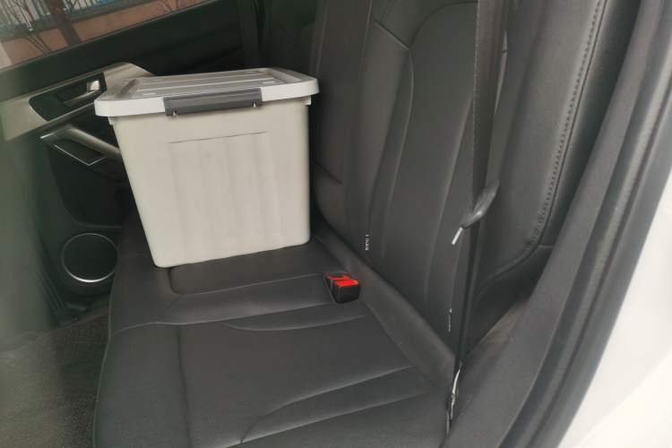 Used Haval H2 2016 Red-Label 1.5T Manual Two-Wheel Drive Luxury Model