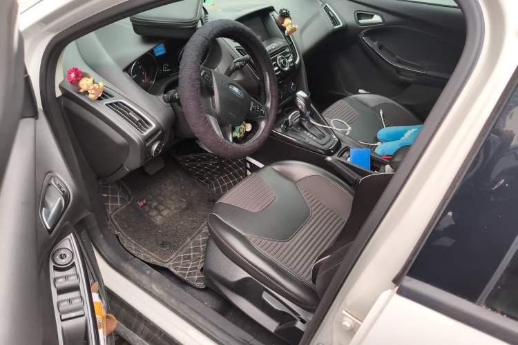 Used Ford Focus 2018 Hatchback Classic 1.6L Automatic Trendy SmartDrive Edition