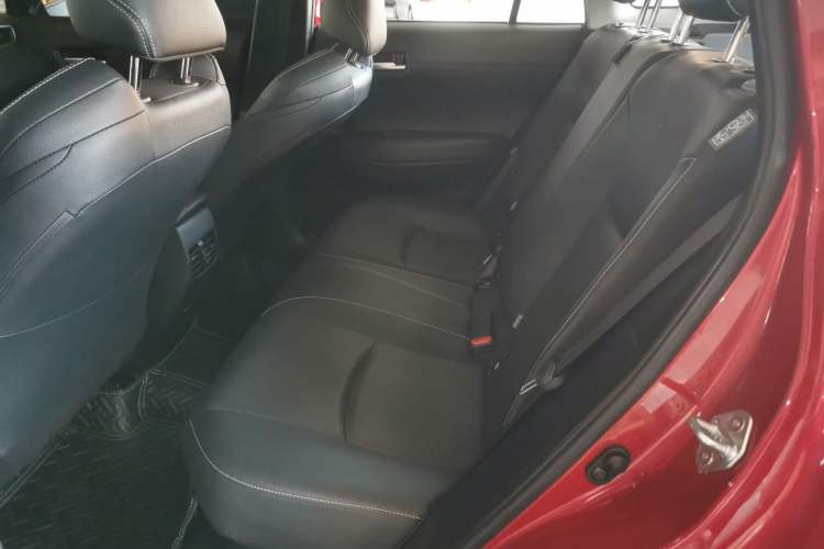 Used Toyota FRONTLANDER 2023 2.0L Smart Electric Hybrid Dual-Engine Deluxe Version
