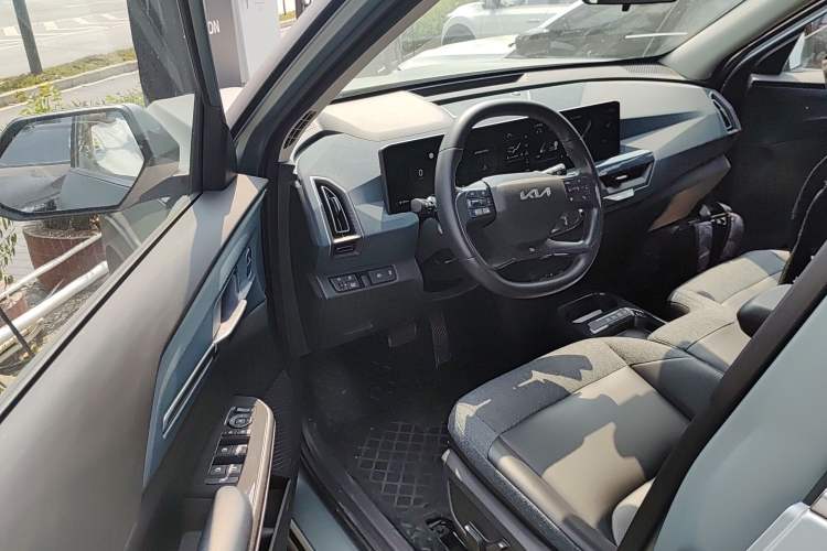 Used Kia EV5 2024 530 Land