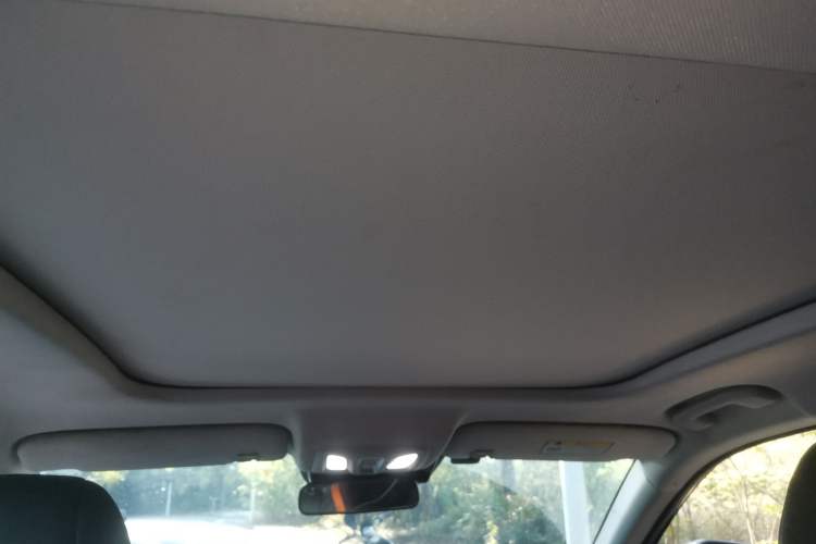 Used Dongfeng Aeolus Yixuan MAX 2023 1.5T Ultra-Stylish Trendsetting Dad Edition