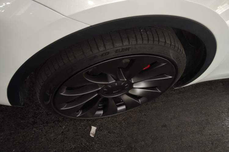 Used Tesla Model Y 2024 Performance High-Performance Edition Exterior 4